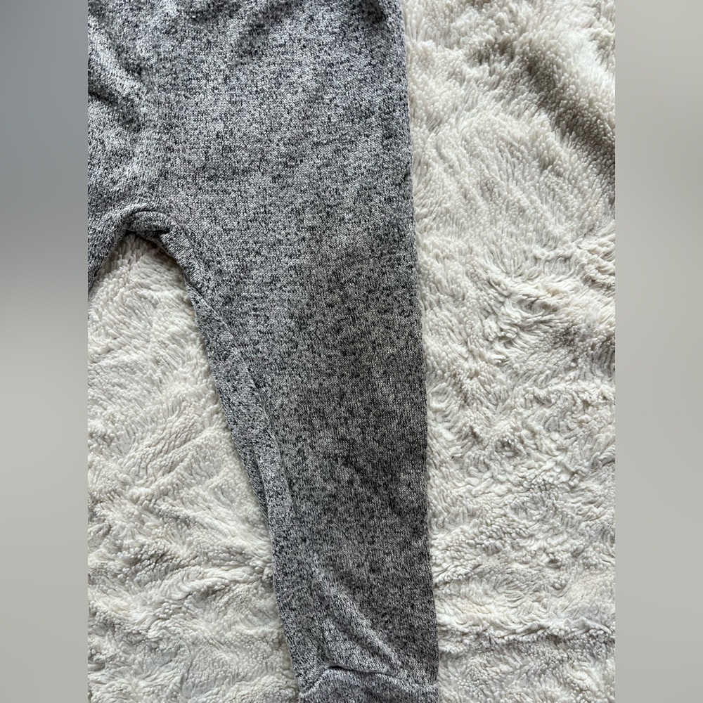 5 Piece Bundle - Lou Lou & Company Sweater Sets - Picture 6 of 9